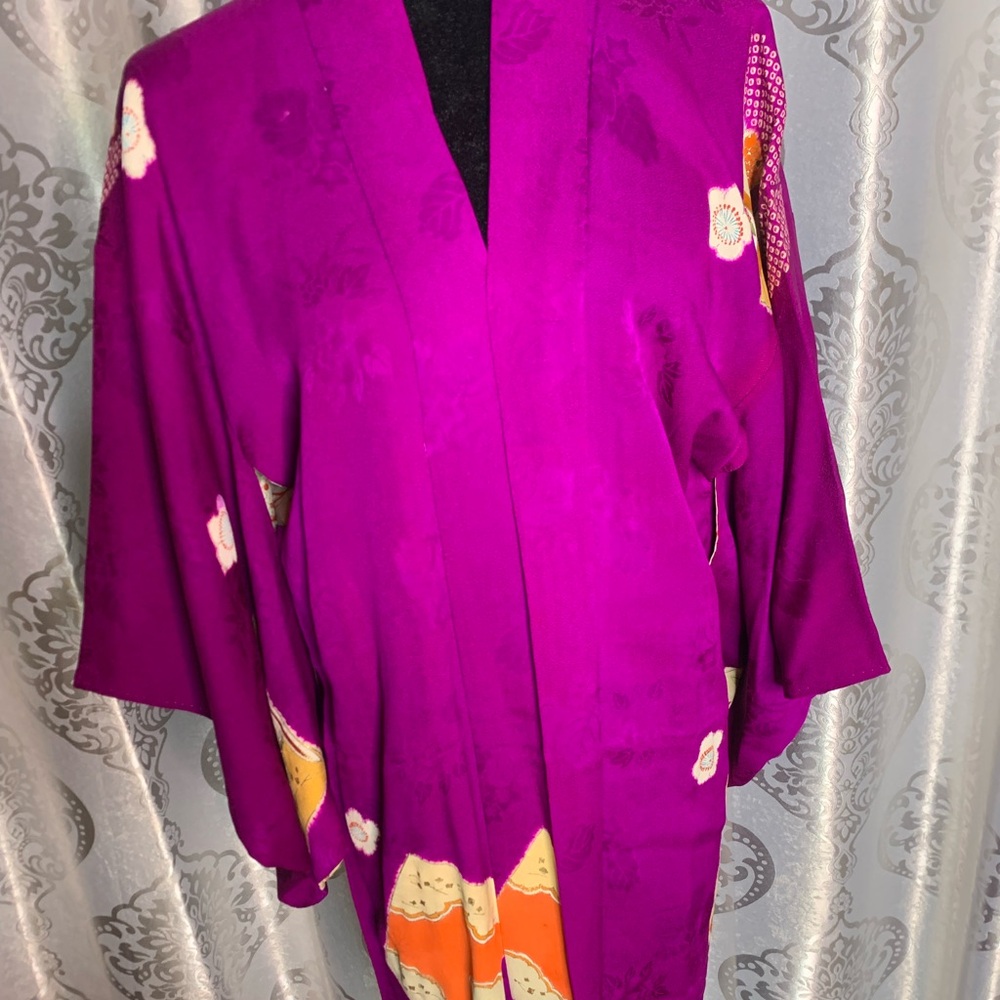 Knee length authentic Japanese kimono good used condition see pics